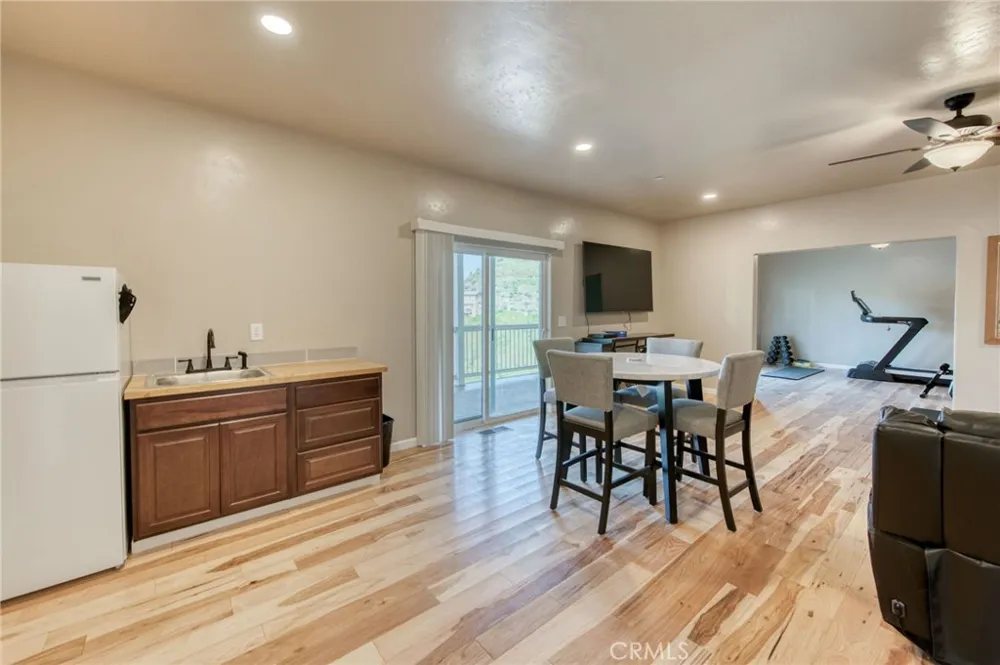 28053 Sky Harbour Friant, CA 93626