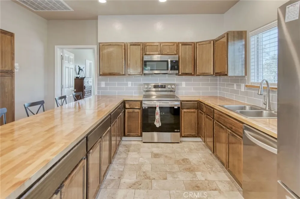28053 Sky Harbour Friant, CA 93626