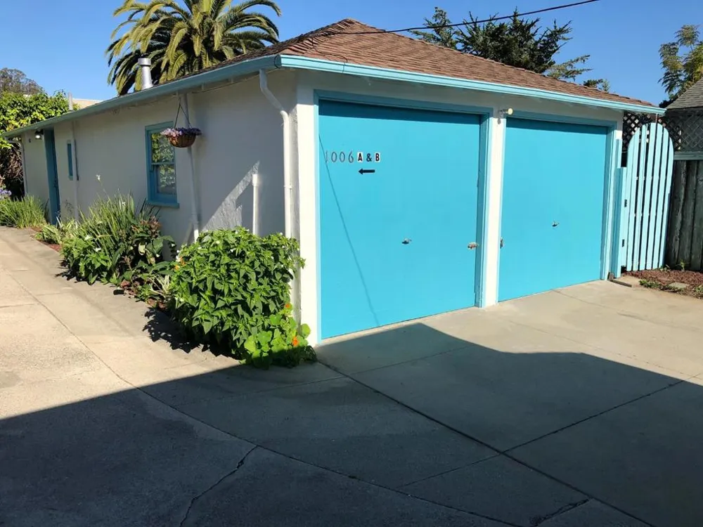1006 Seabright Avenue Santa Cruz, CA 95062