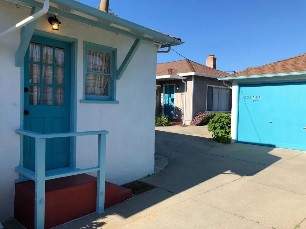 1006 Seabright Avenue Santa Cruz, CA 95062