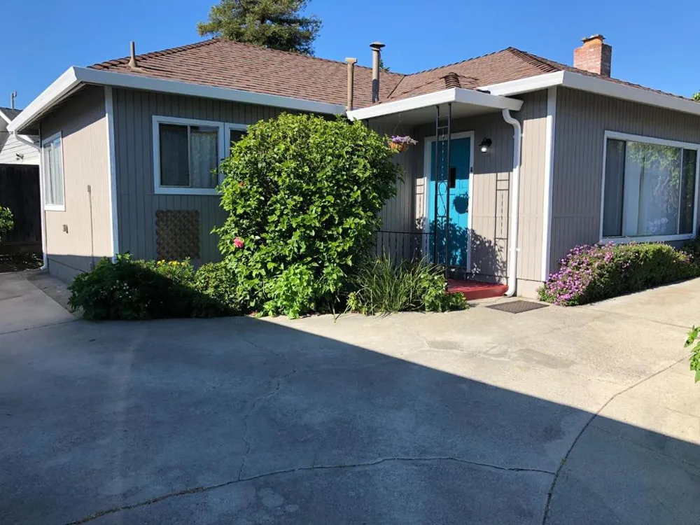 1006 Seabright Avenue Santa Cruz, CA 95062