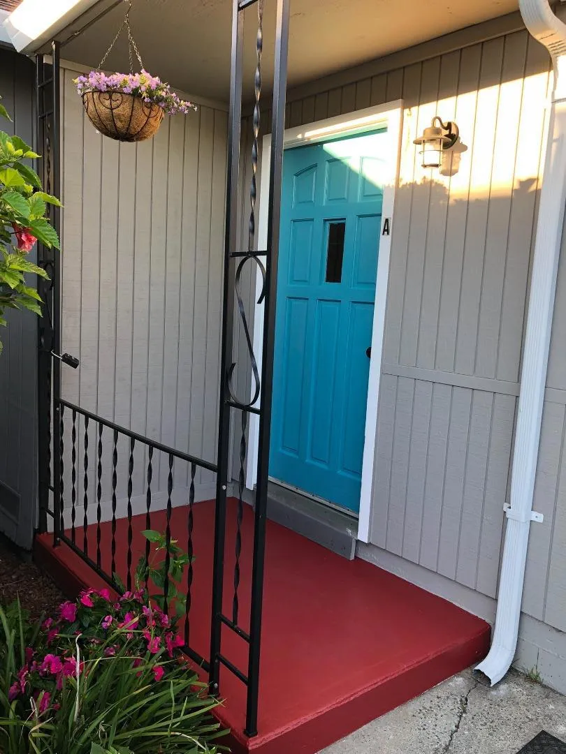 1006 Seabright Avenue Santa Cruz, CA 95062