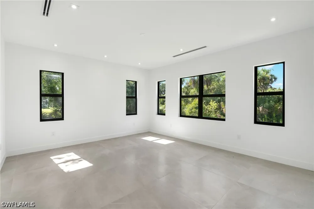 24th Avenue SE Naples, FL 34117