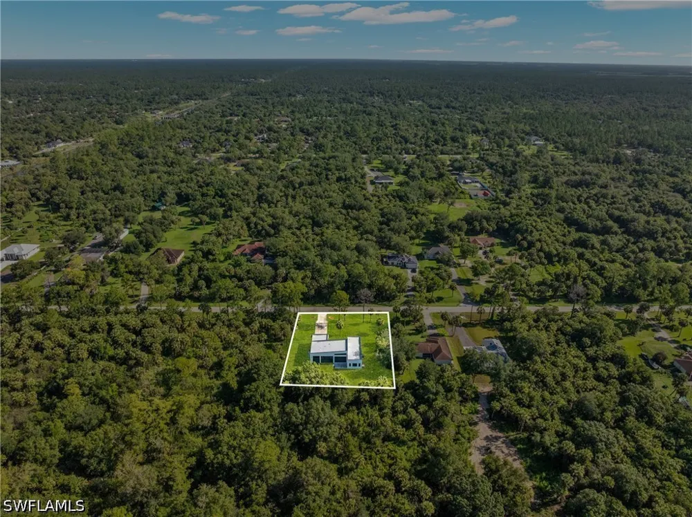 24th Avenue SE Naples, FL 34117