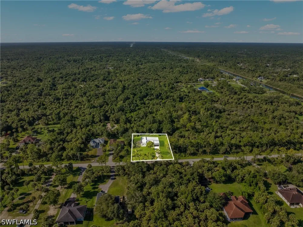 24th Avenue SE Naples, FL 34117