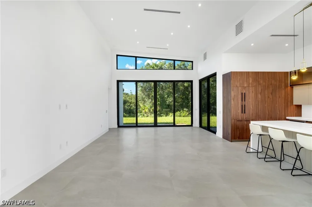24th Avenue SE Naples, FL 34117
