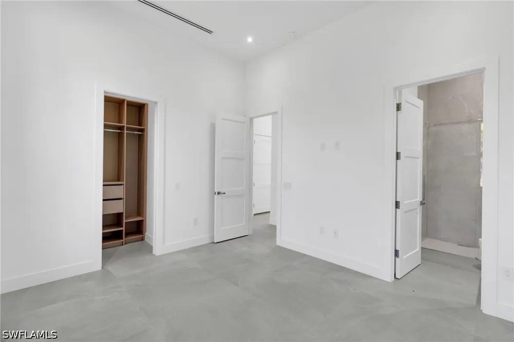 24th Avenue SE Naples, FL 34117