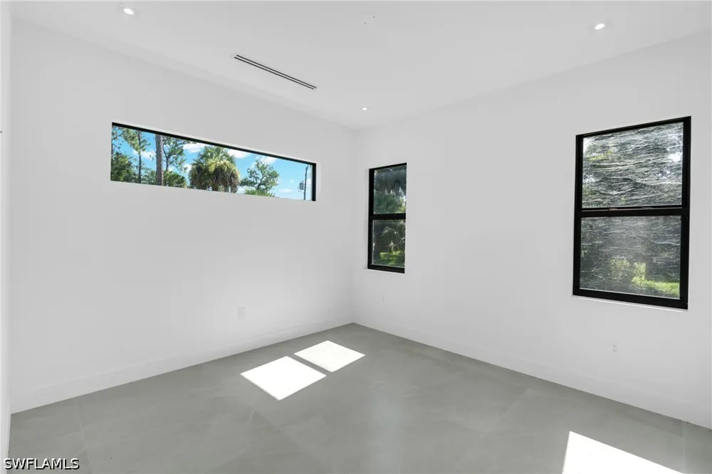 24th Avenue SE Naples, FL 34117