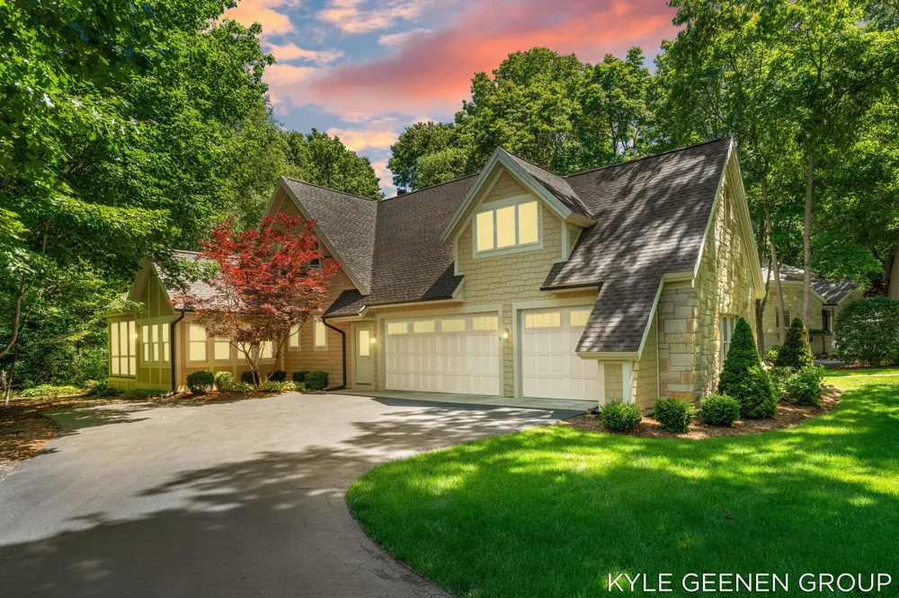 593 Old Macatawa Court Park Township, MI 49423