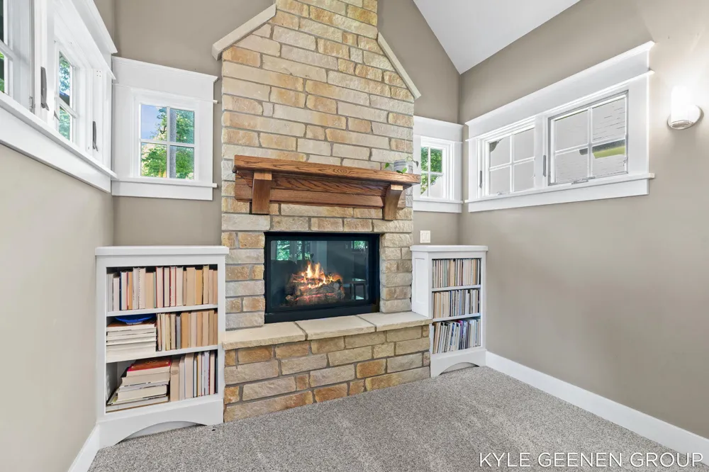 593 Old Macatawa Court Park Township, MI 49423