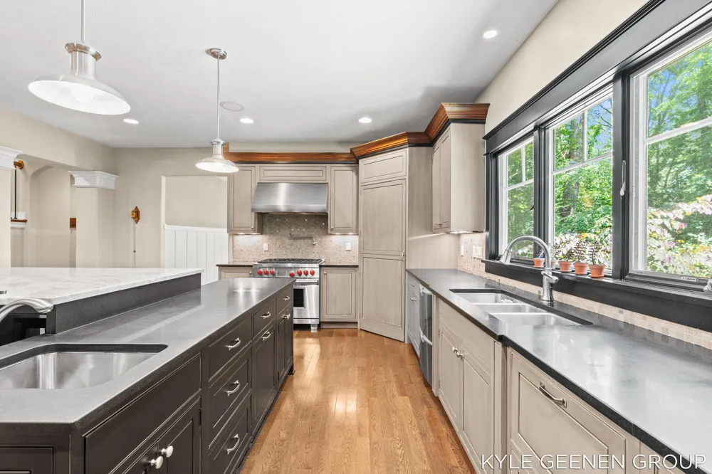 593 Old Macatawa Court Park Township, MI 49423