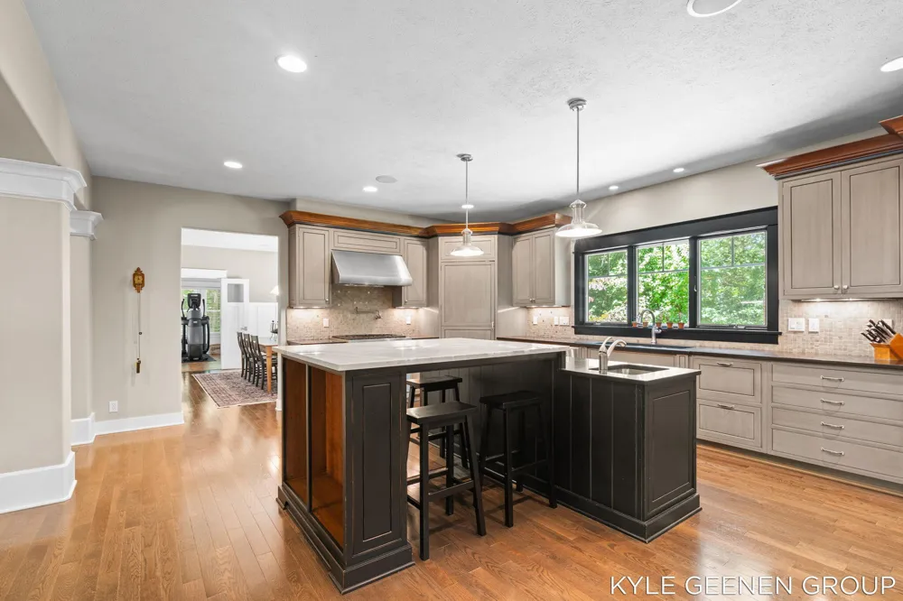593 Old Macatawa Court Park Township, MI 49423