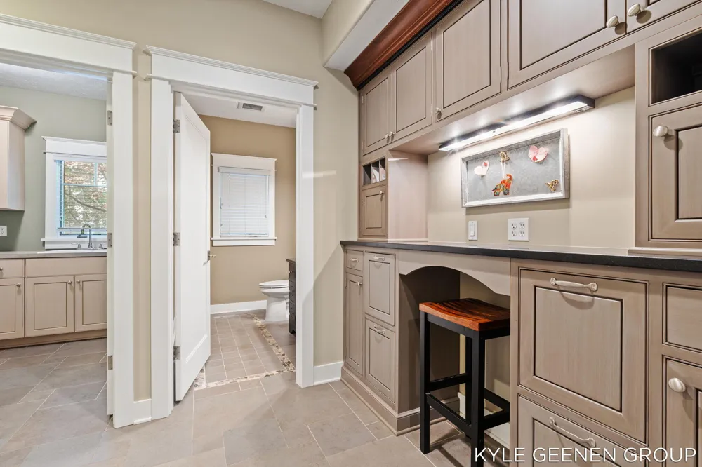 593 Old Macatawa Court Park Township, MI 49423