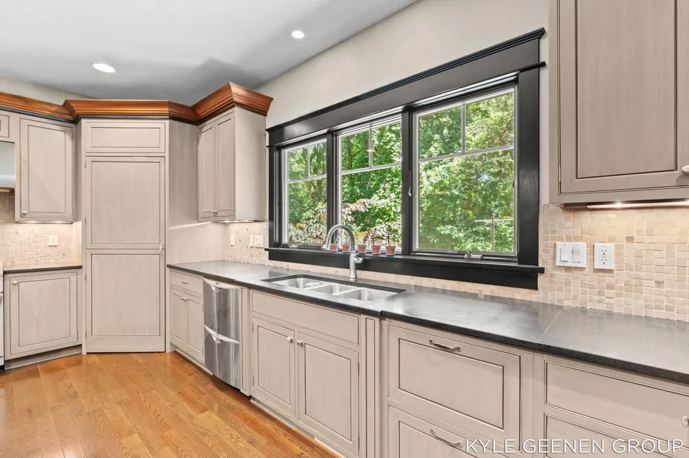 593 Old Macatawa Court Park Township, MI 49423