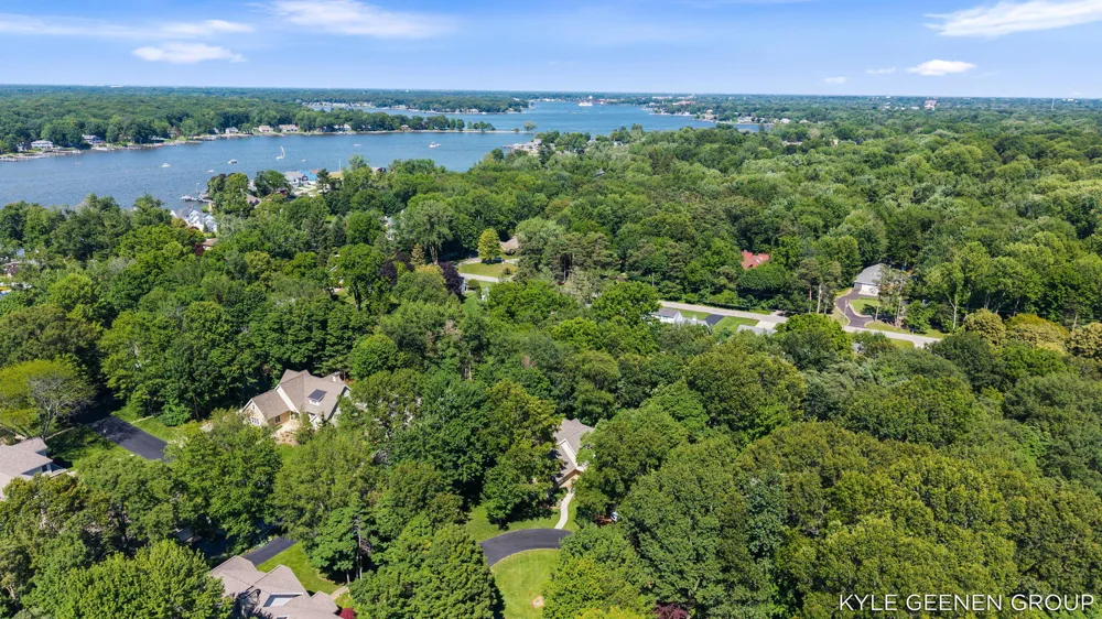 593 Old Macatawa Court Park Township, MI 49423