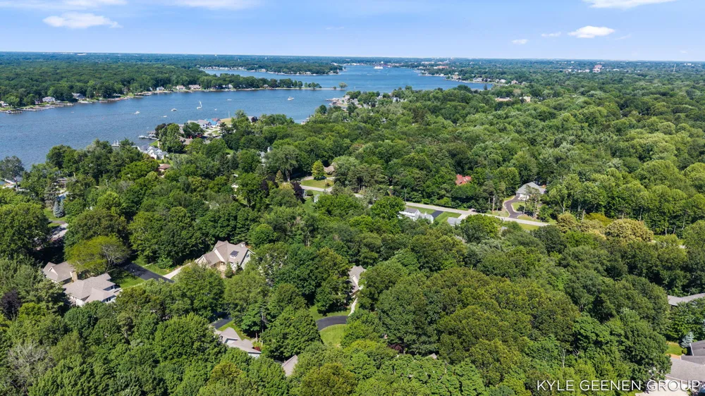 593 Old Macatawa Court Park Township, MI 49423