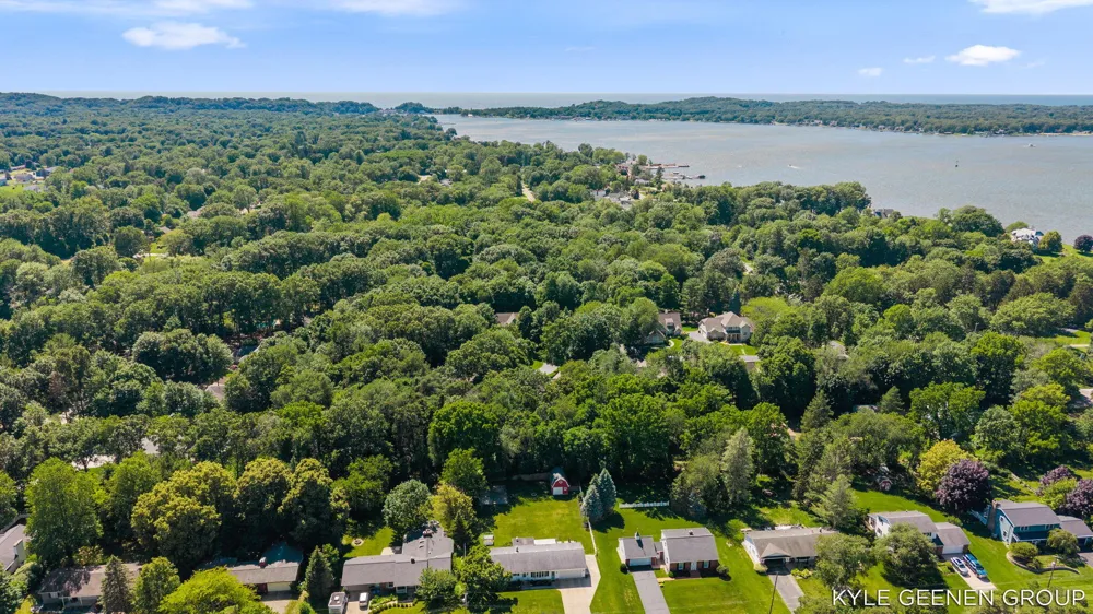 593 Old Macatawa Court Park Township, MI 49423