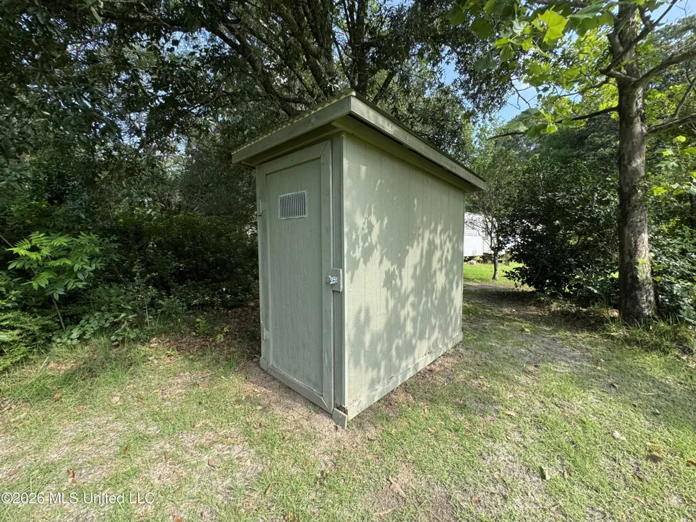 2980 Dwyer Branch Road Vancleave, MS 39565