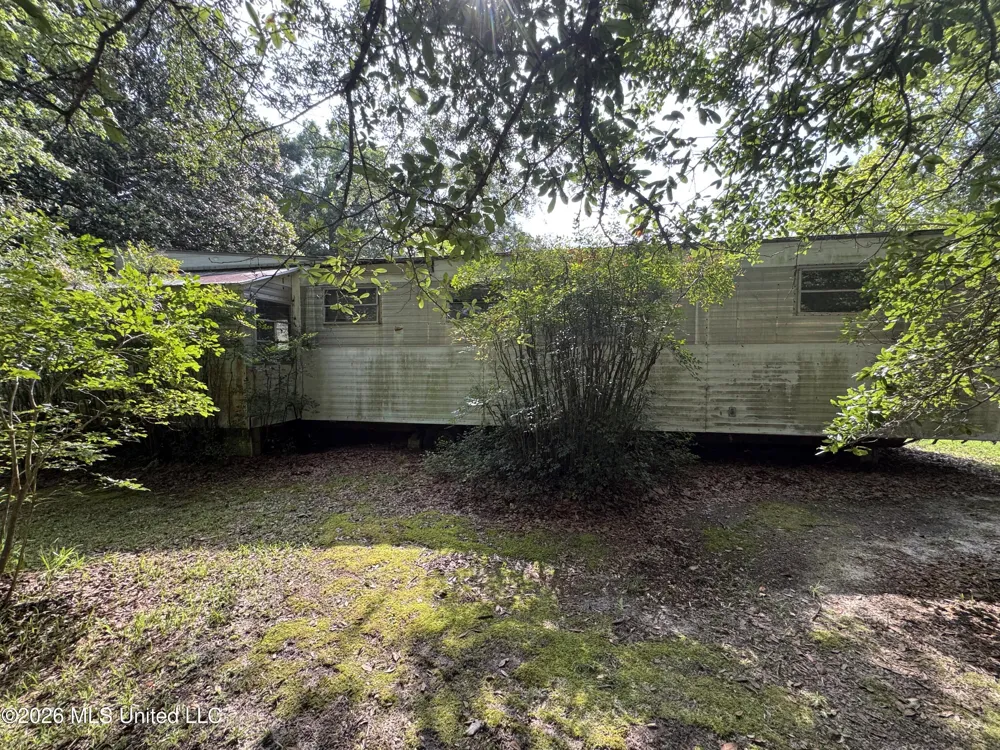 2980 Dwyer Branch Road Vancleave, MS 39565