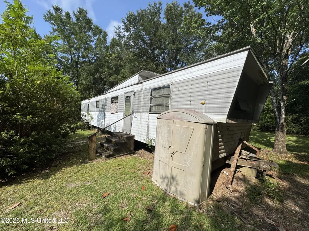 2980 Dwyer Branch Road Vancleave, MS 39565