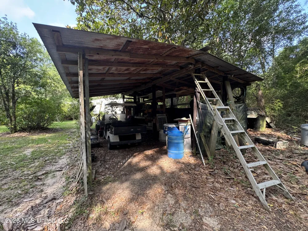 2980 Dwyer Branch Road Vancleave, MS 39565
