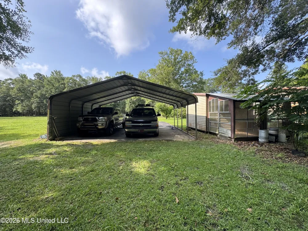 2980 Dwyer Branch Road Vancleave, MS 39565