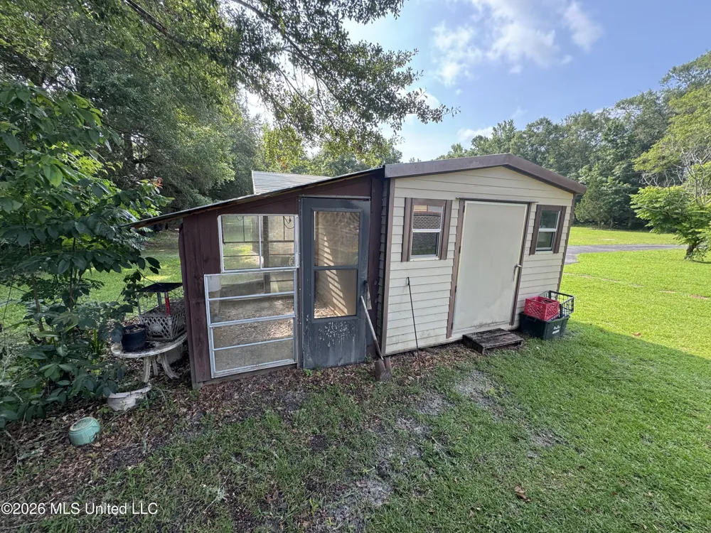 2980 Dwyer Branch Road Vancleave, MS 39565