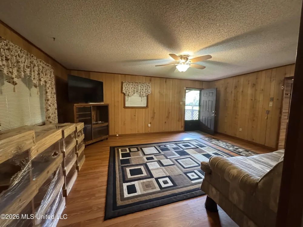 2980 Dwyer Branch Road Vancleave, MS 39565