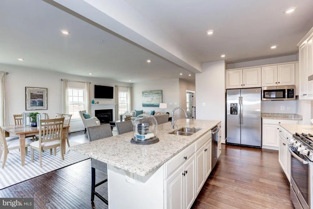 384 KELSO DRIVE Camp Hill, PA 17011