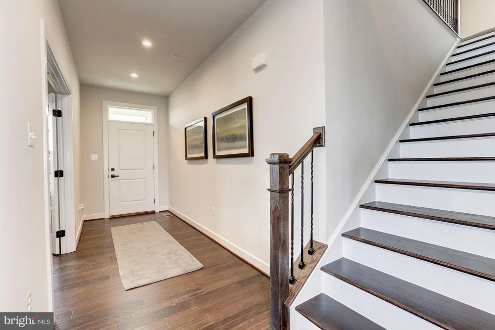 384 KELSO DRIVE Camp Hill, PA 17011