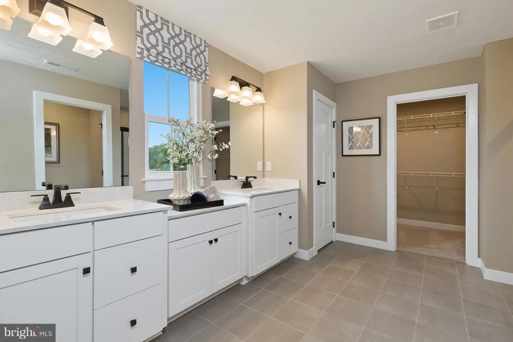 384 KELSO DRIVE Camp Hill, PA 17011