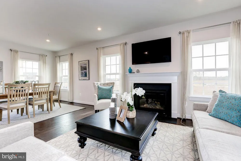 384 KELSO DRIVE Camp Hill, PA 17011