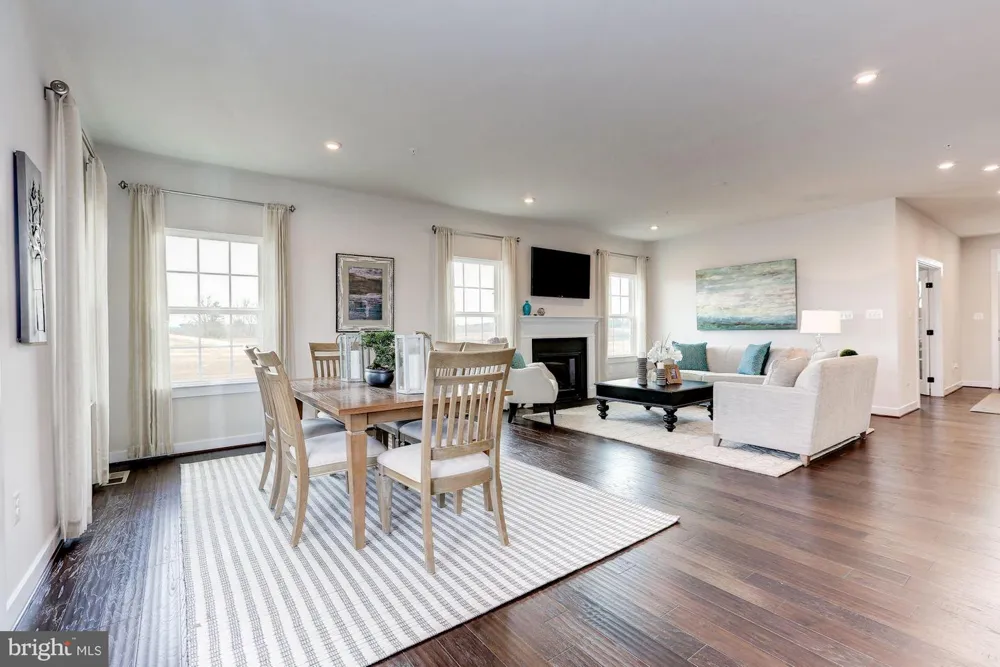384 KELSO DRIVE Camp Hill, PA 17011
