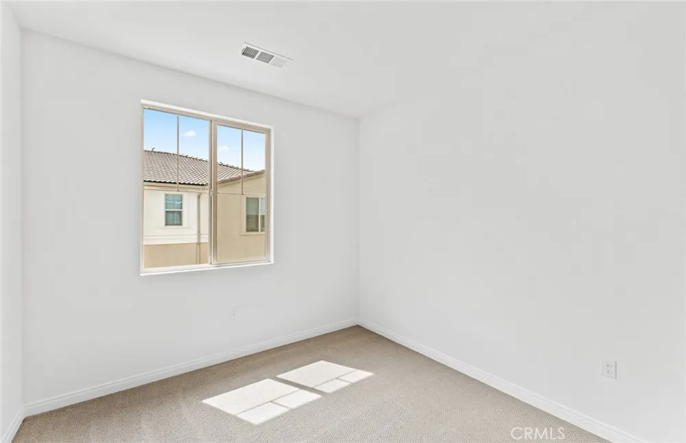 4243 East Honeybee Paseo Ontario, CA 91761