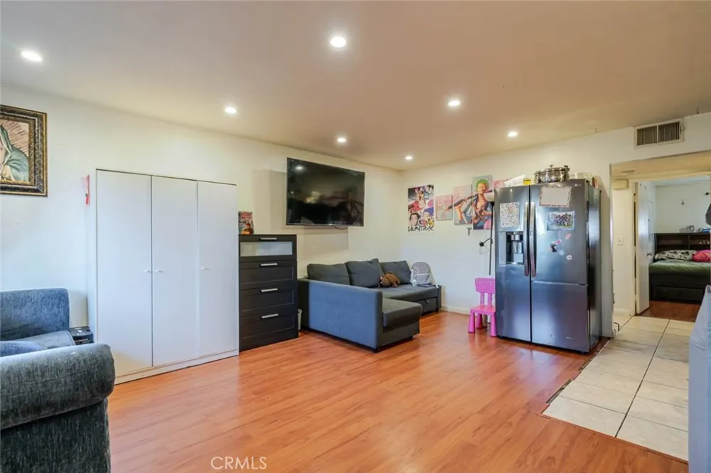 13100 Bromont Avenue #11 Sylmar, CA 91342