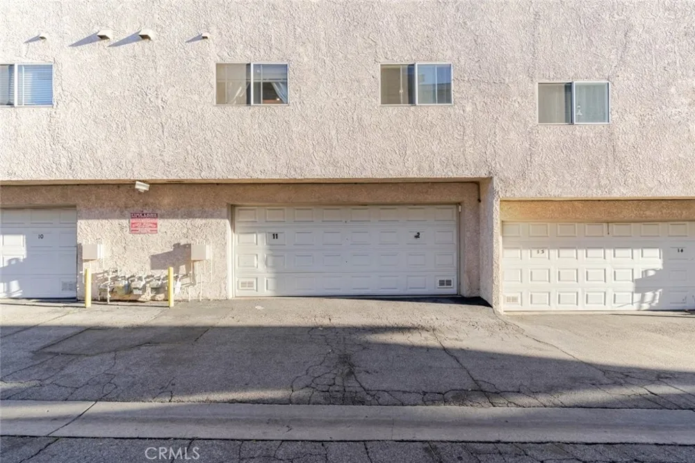 13100 Bromont Avenue #11 Sylmar, CA 91342