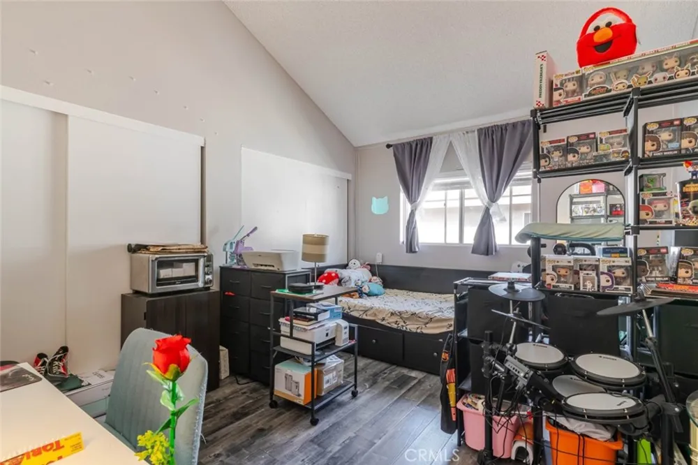 13100 Bromont Avenue #46 Sylmar, CA 91342