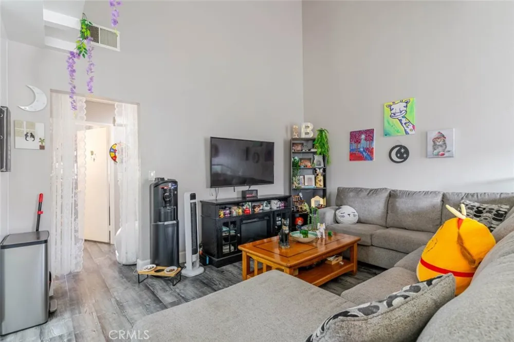 13100 Bromont Avenue #46 Sylmar, CA 91342