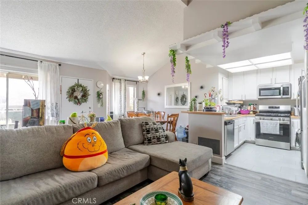 13100 Bromont Avenue #46 Sylmar, CA 91342