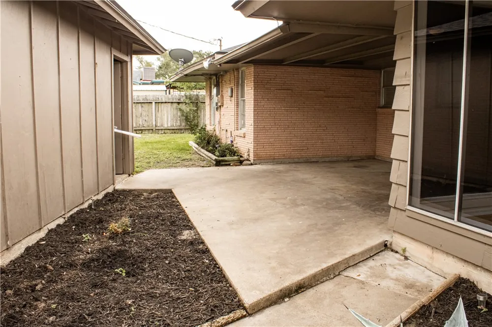 3722 Pope Drive Corpus Christi, TX 78411