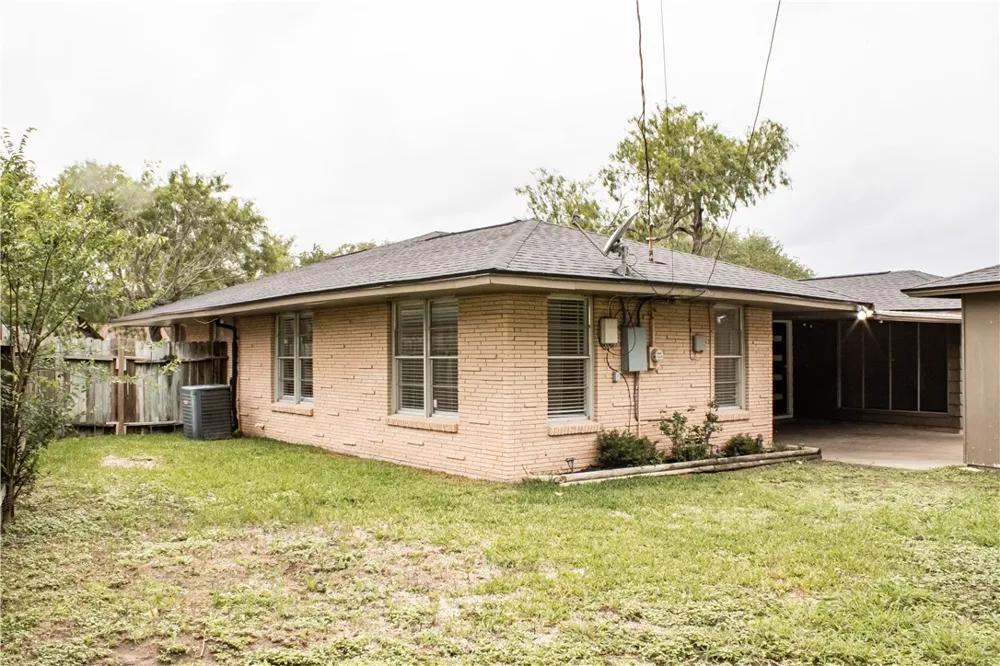 3722 Pope Drive Corpus Christi, TX 78411