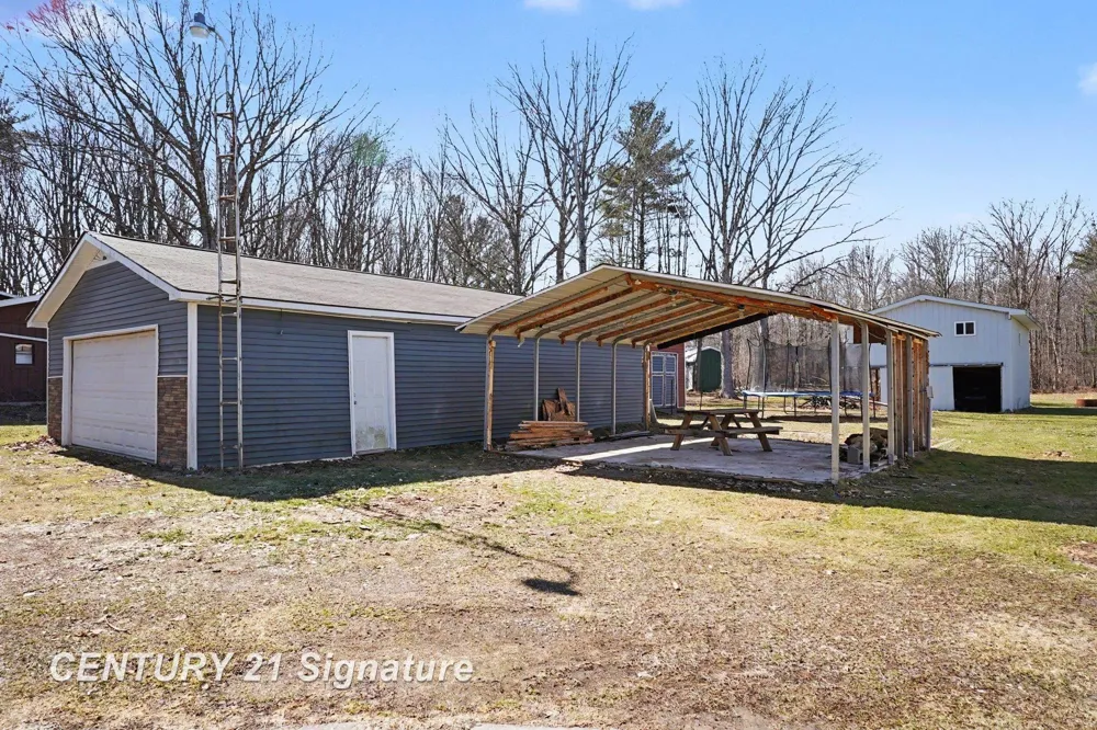 7154 Barkley Road Tuscola Township, MI 48768