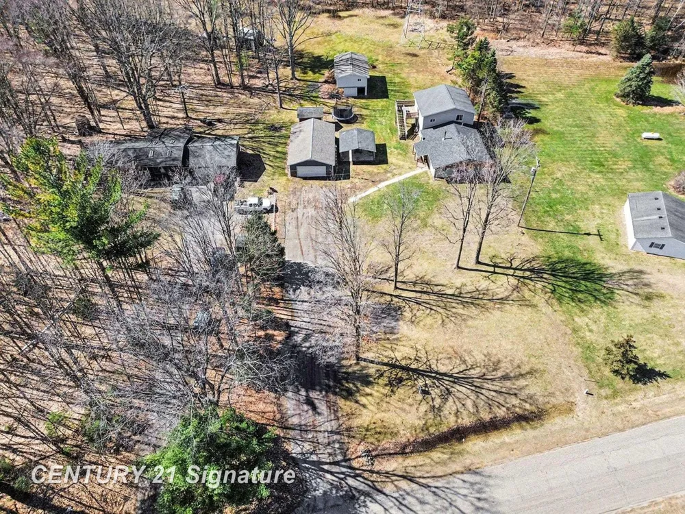 7154 Barkley Road Tuscola Township, MI 48768