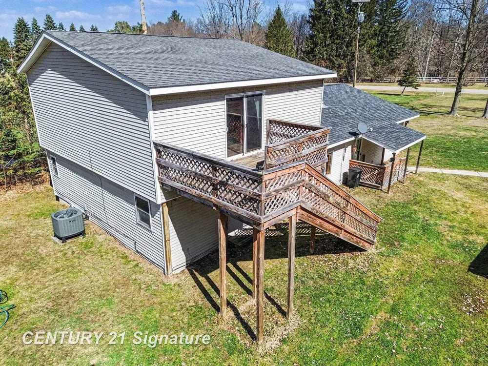 7154 Barkley Road Tuscola Township, MI 48768
