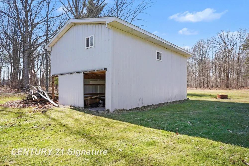 7154 Barkley Road Tuscola Township, MI 48768