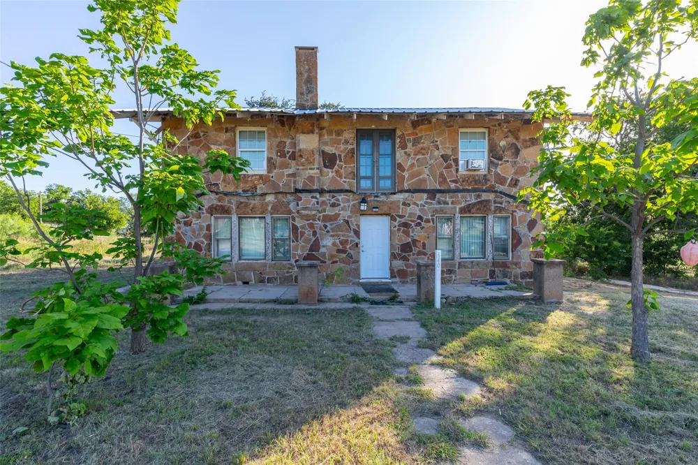 640 Ground Street Moran, TX 76464