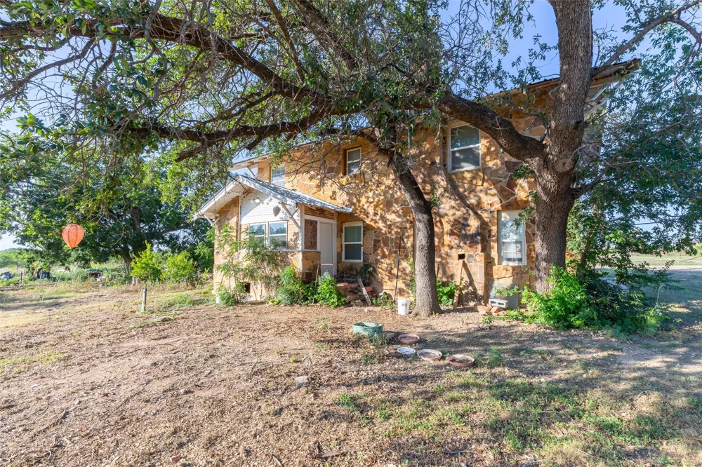 640 Ground Street Moran, TX 76464