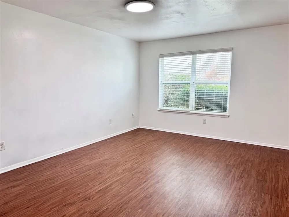 441 SW Thomas Street #D Burleson, TX 76028