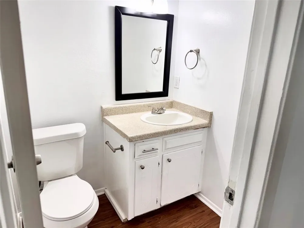 441 SW Thomas Street #D Burleson, TX 76028