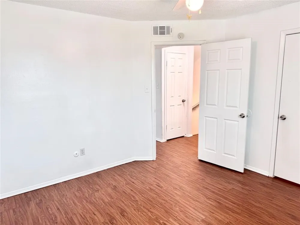 441 SW Thomas Street #D Burleson, TX 76028